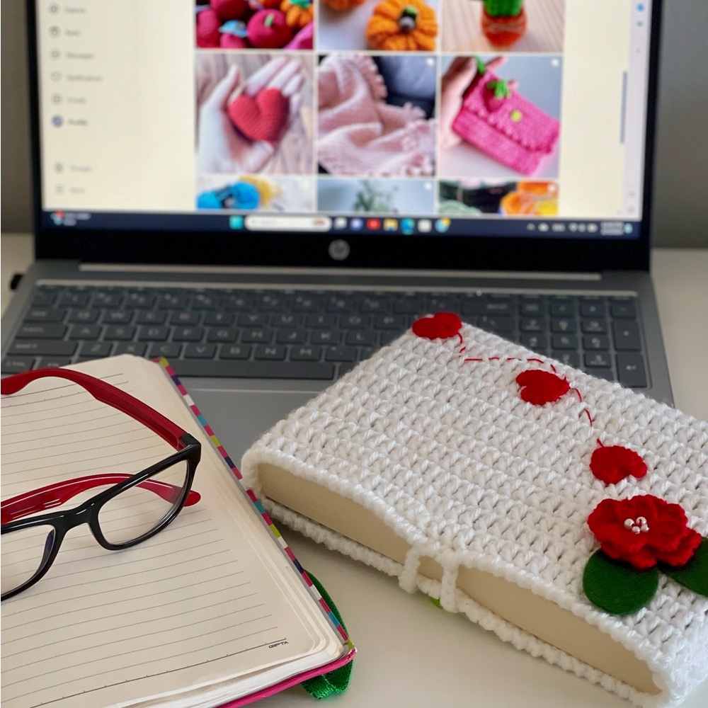 Handmade Crochet Book sleeve / cover with Red and Green Christmas accents - Picture 3 of 7